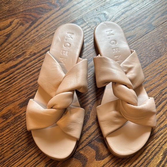 M. Gemi Natalia sand leather twisted strap slide sandals. Size 40 1/2 (9 1/2). - Picture 2 of 7